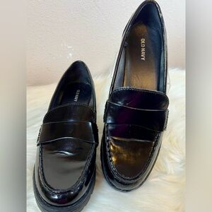Old Navy Black Faux Leather Chunky Heel Penny Loafers. Size 9